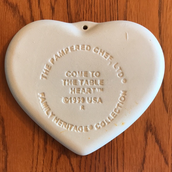 Pampered Chef Come to the Table Clay cookie Mold - Picture 3 of 10